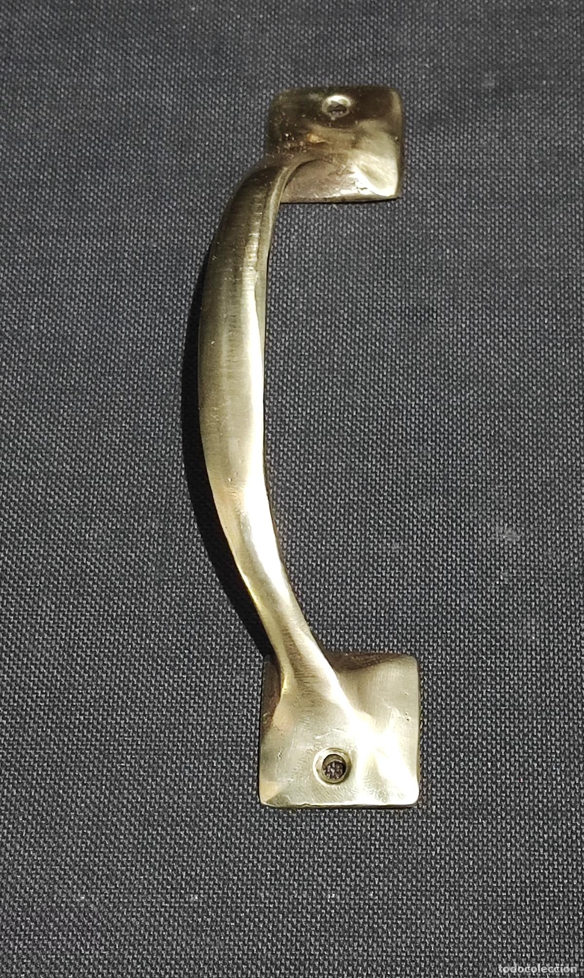 Vintage: BONITO Y PRACTICO TIRADOR DE PUERTA, EN BRONCE - Foto 3