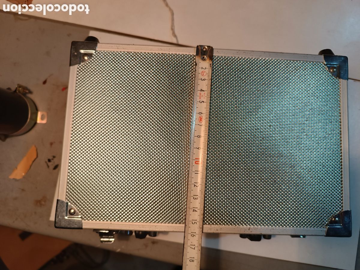 Vintage: MALET&Iacute;N ALUMINIO PEQUE&Ntilde;O - Foto 2