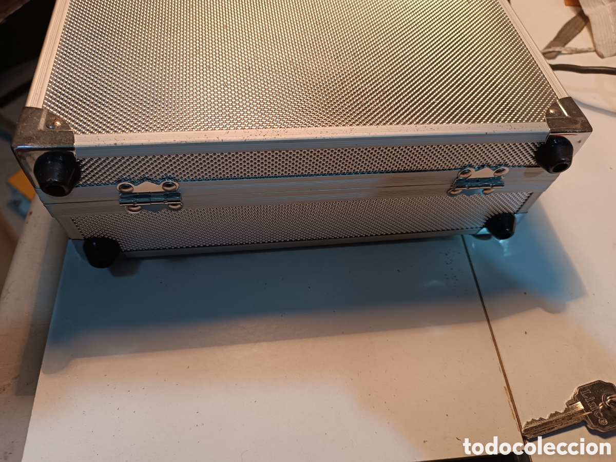 Vintage: MALET&Iacute;N ALUMINIO PEQUE&Ntilde;O - Foto 5