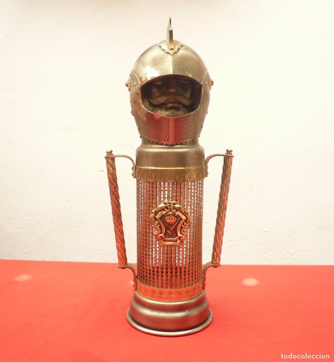 Vintage: BOTELLERO MUSICAL FUNCIONANDO, CON FORMA DE CABALLERO - Foto 1