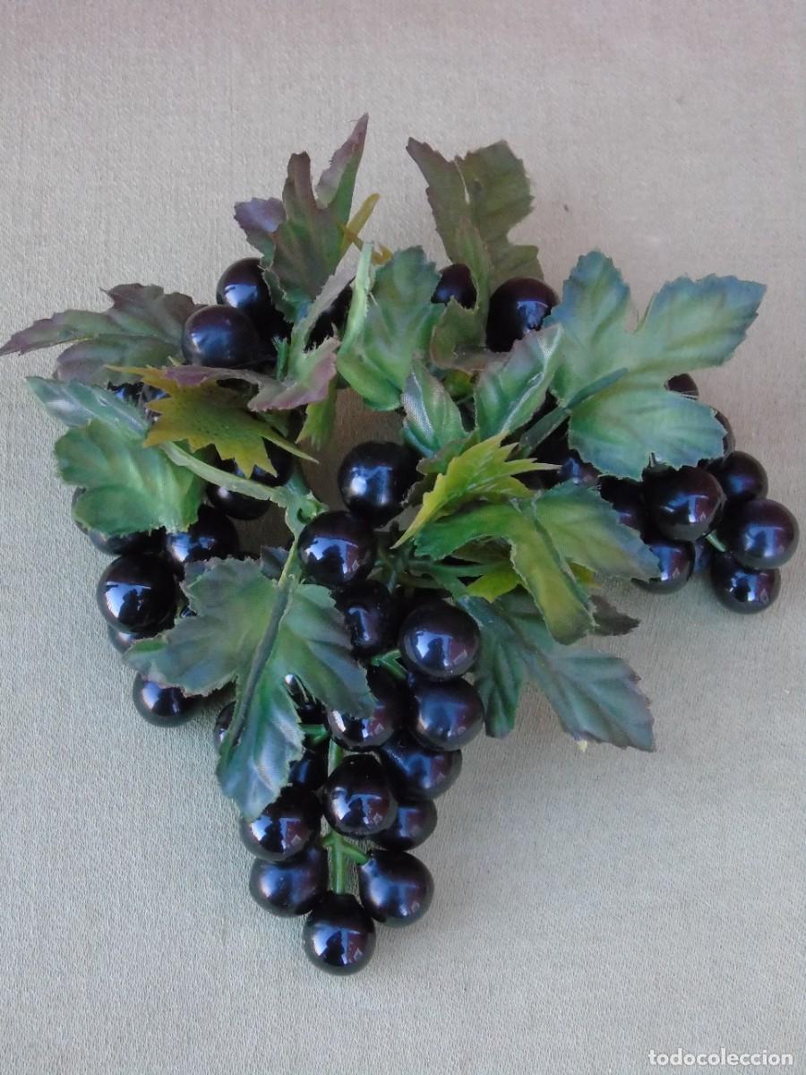 Vintage: RACIMO UVAS DE PL&Aacute;STICO. - Foto 2