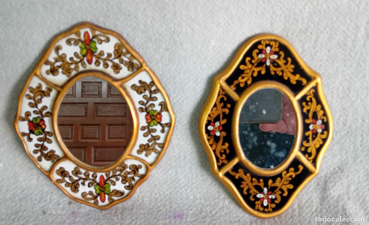 Vintage: Pareja de peque&ntilde;os espejos de pared - Foto 1