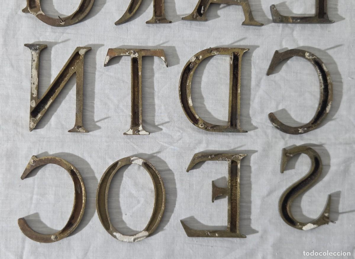 Vintage: 20 letras en bronce, 7 cm de altura - Foto 11