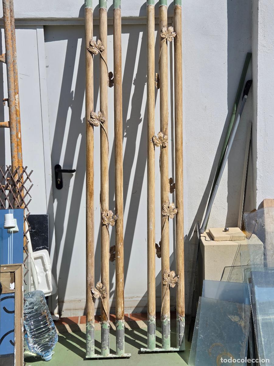Vintage: 2 columnas de hierros con flores - Foto 1