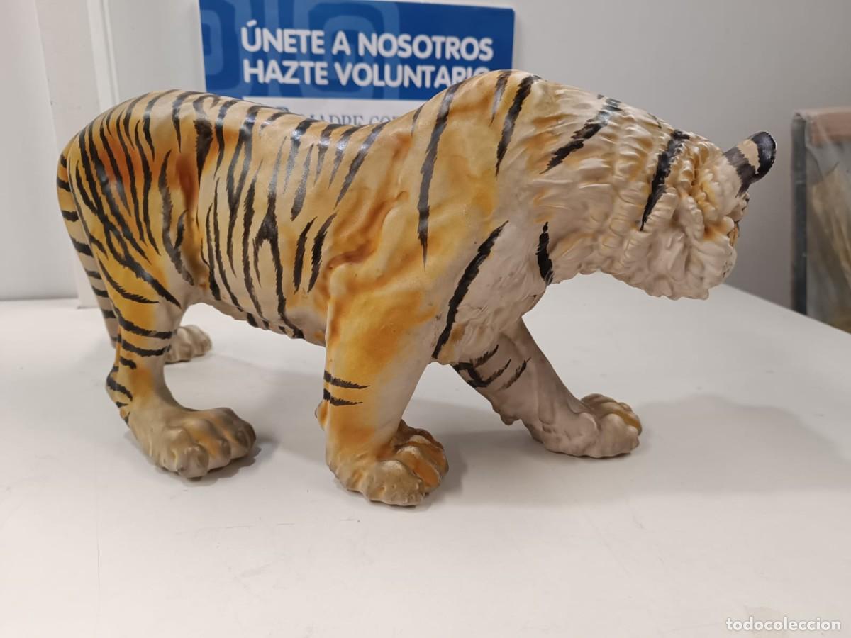 Vintage: Cachorro de tigre de resina - Foto 2