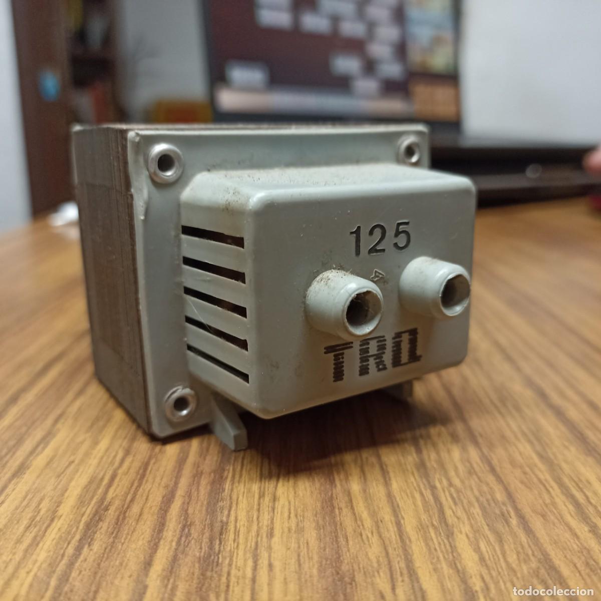 Vintage: Transformador el&eacute;ctrico TRQ 125/220V - Foto 1