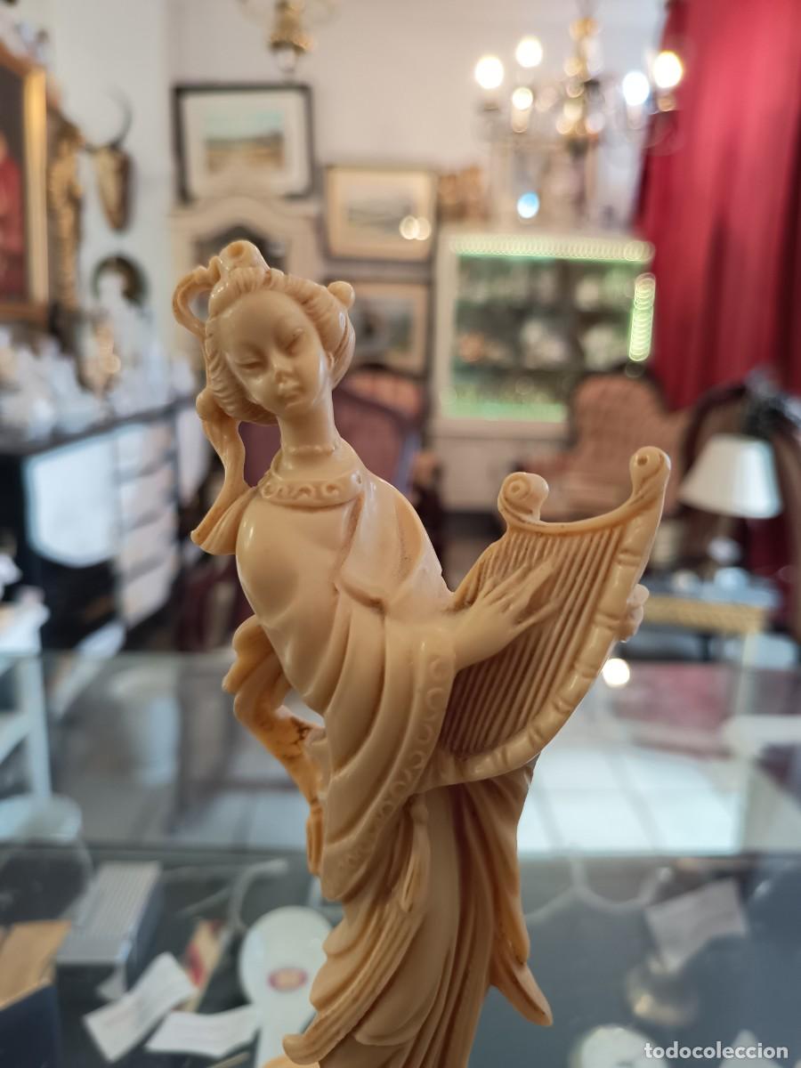Vintage: Figura Mujer con Arpa - Foto 5