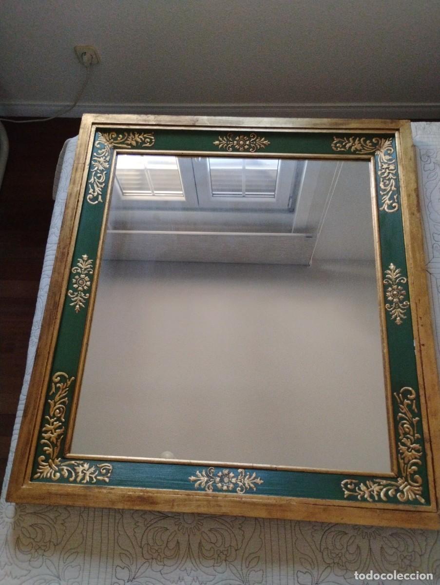 Vintage: Bonito espejo en madera pintada y pan de oro - Foto 2