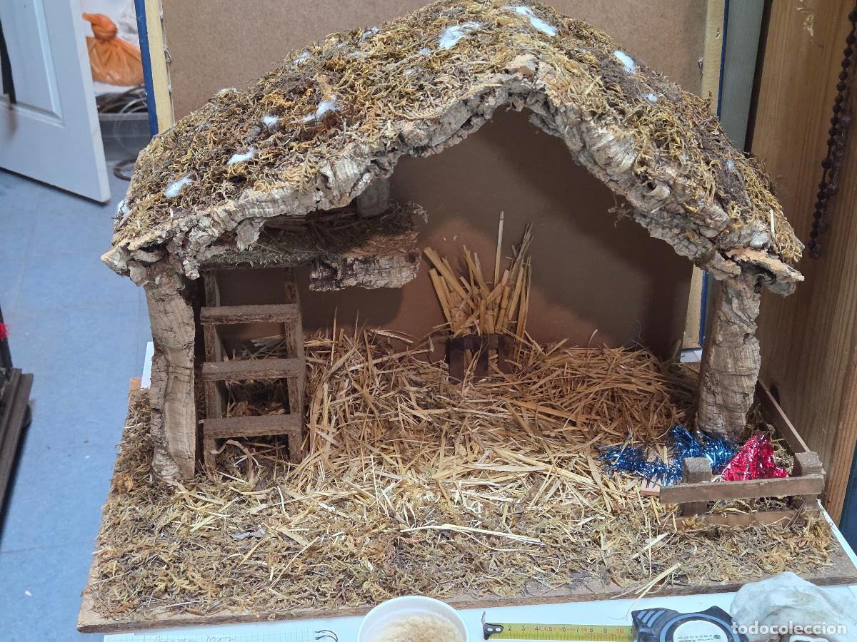 Vintage: pesebre de madera y corcho - Foto 1