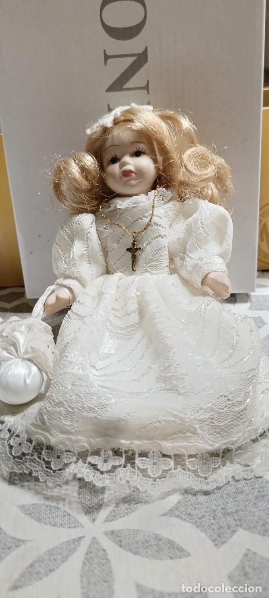 Vintage: Mu&ntilde;eca de comuni&oacute;n de porcelana antigua - Foto 1