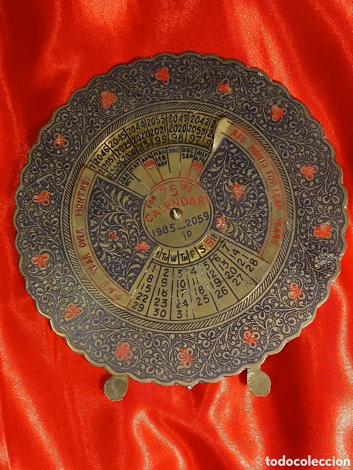 Vintage: Calendario perpetuo de lat&oacute;n - Foto 2