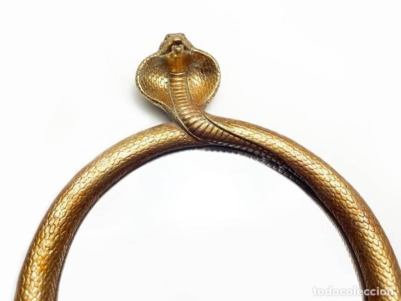 Vintage: Espelho redondo de parede; decorado com cobra (1480) - Foto 4