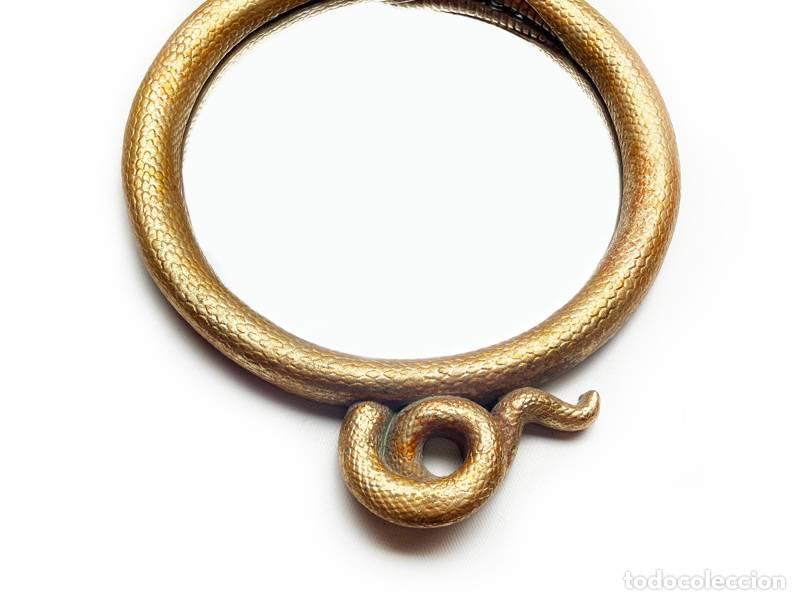 Vintage: Espelho redondo de parede; decorado com cobra (1480) - Foto 9