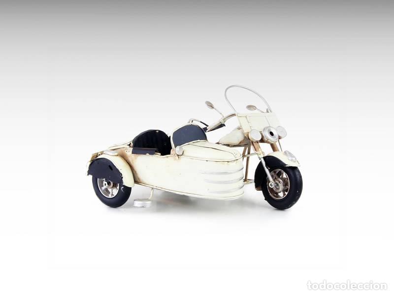 Vintage: Modelo de metal - Mota com sidecar vintage (1373)