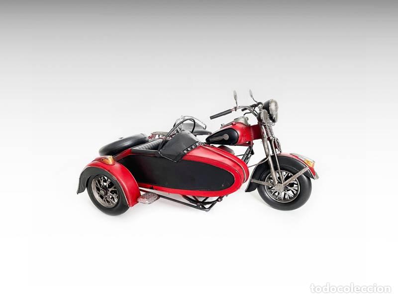 Vintage: Modelo de metal - Mota com sidecar; vintage (2215)