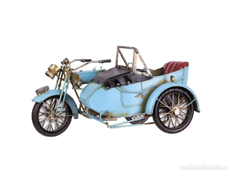Vintage: Modelo de metal - Mota vintage com sidecar (2107)