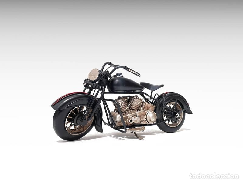 Vintage: Modelo de metal - Mota vintage (1362)