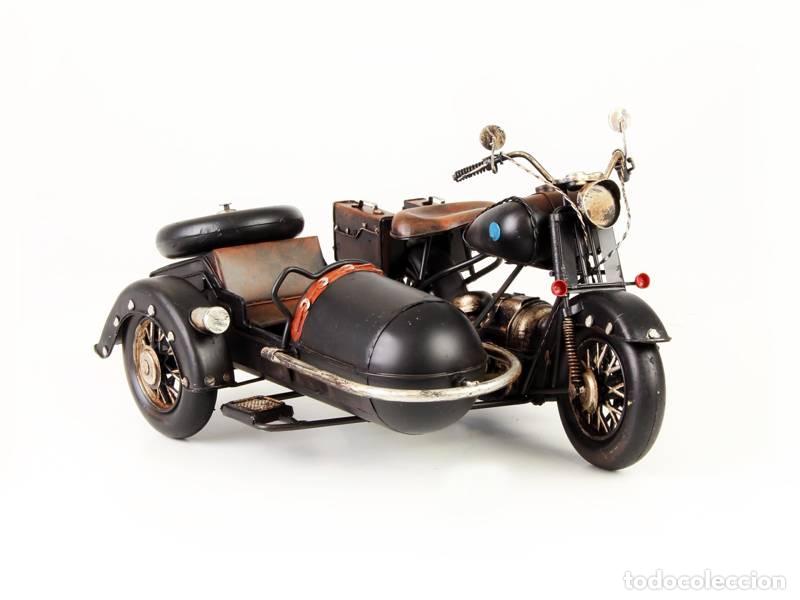 Vintage: Modelo de metal - Mota vintage com sidecar (1398)