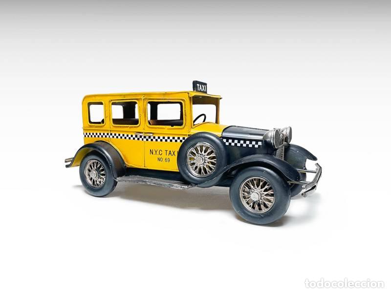 Vintage: Modelo de metal - T&aacute;xi amarelo vintage dos EUA de Nova York (1353)