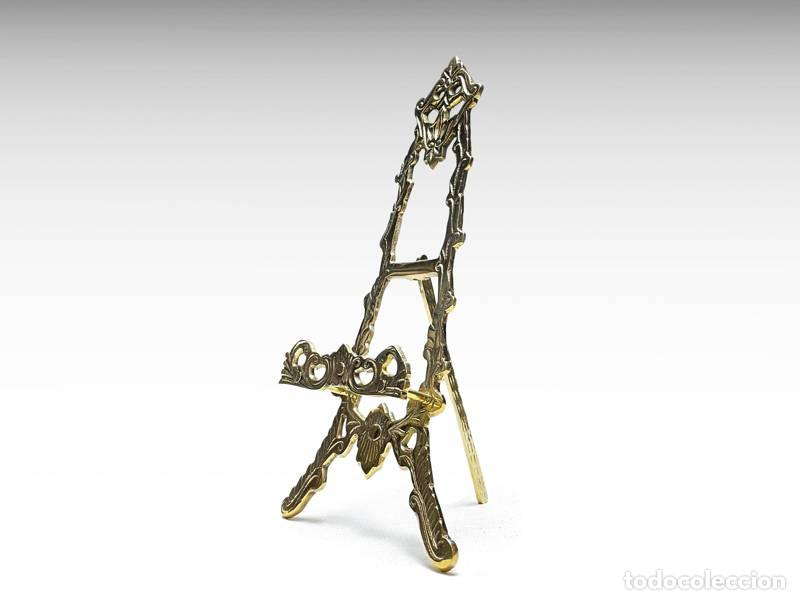 Vintage: Suporte de pratos ou livros vintage em metal (1452)