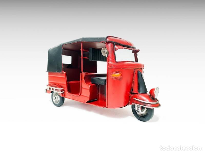 Vintage: Modelo de metal - T&aacute;xi Tuk-Tuk (modelo de metal) (1355)