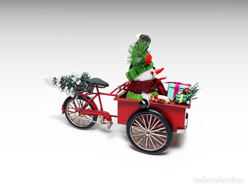 Vintage: Modelo de metal - Triciclo com ornamentos de Natal (modelo de escala) (1342)