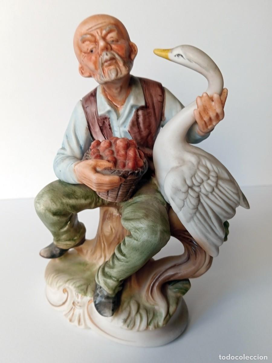 Vintage: ANTIGUA FIGURA VINTAGE DECORATIVA: ABUELO CON OCA