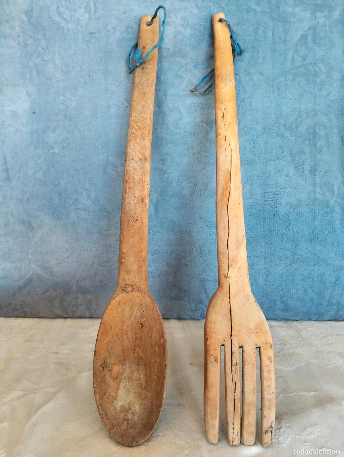 Vintage: Cuchara y tenedor de madera tallada antiguos de madera de boj grandes decorativos a&ntilde;os 60-70