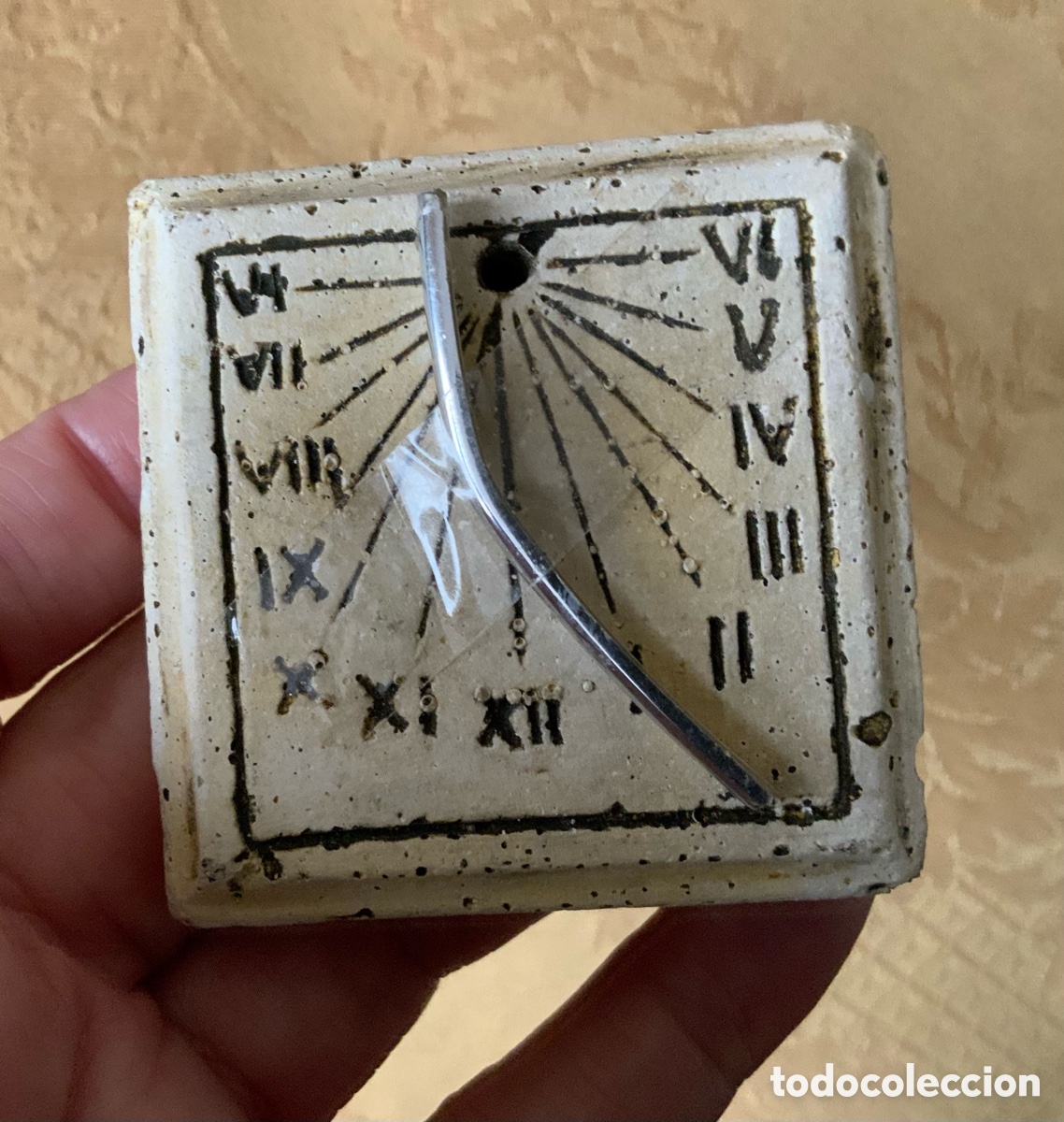 Vintage: PEQUE&Ntilde;O RELOJ DE SOL DE PIEDRA - Foto 4