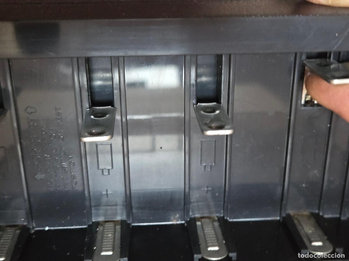 Vintage: cargador de pilas diferentes - Foto 4