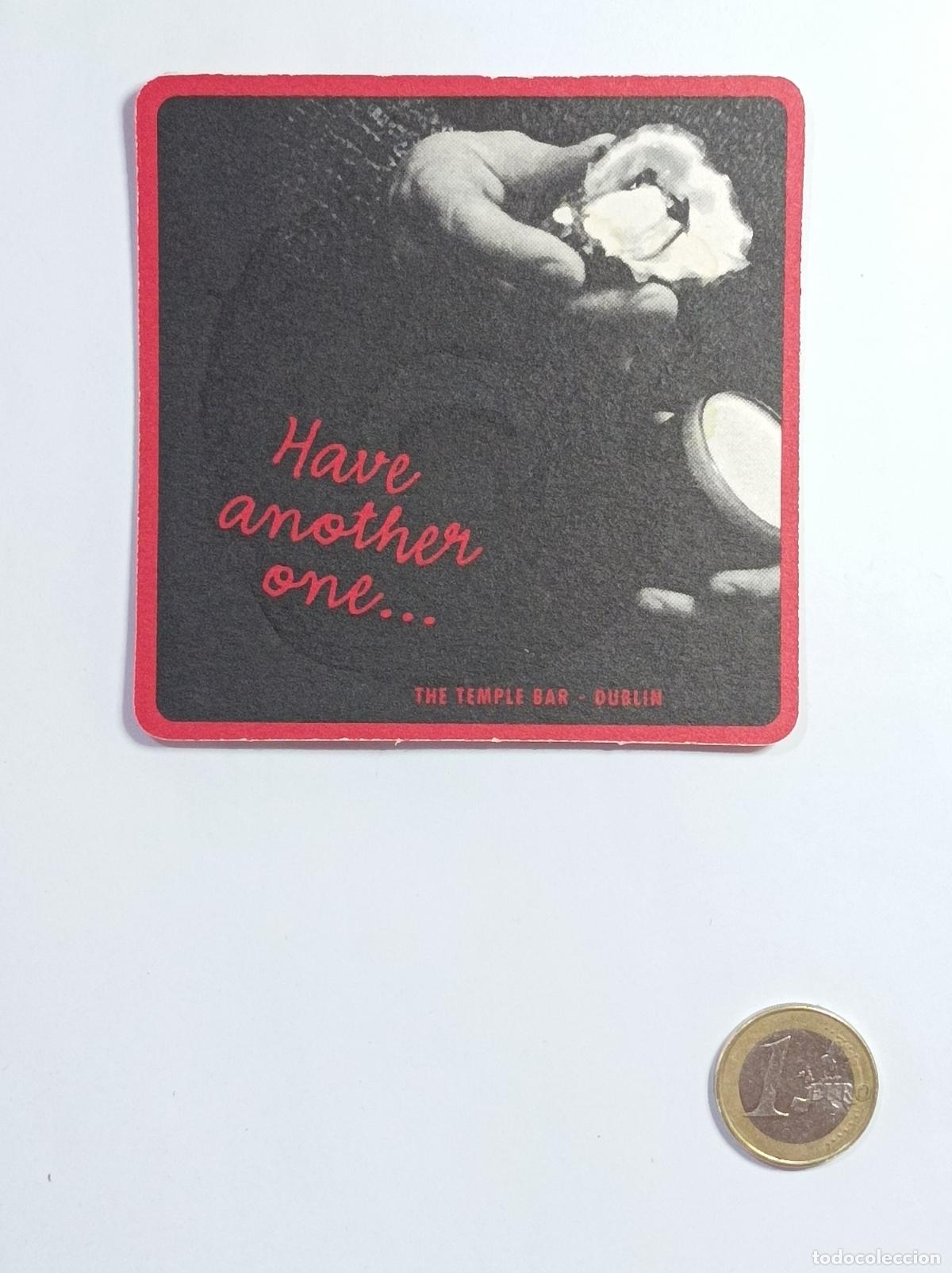 Vintage: THE TEMPLE BAR. DUBLIN. POSAVASOS PUBLICIDAD ANTIGUA.