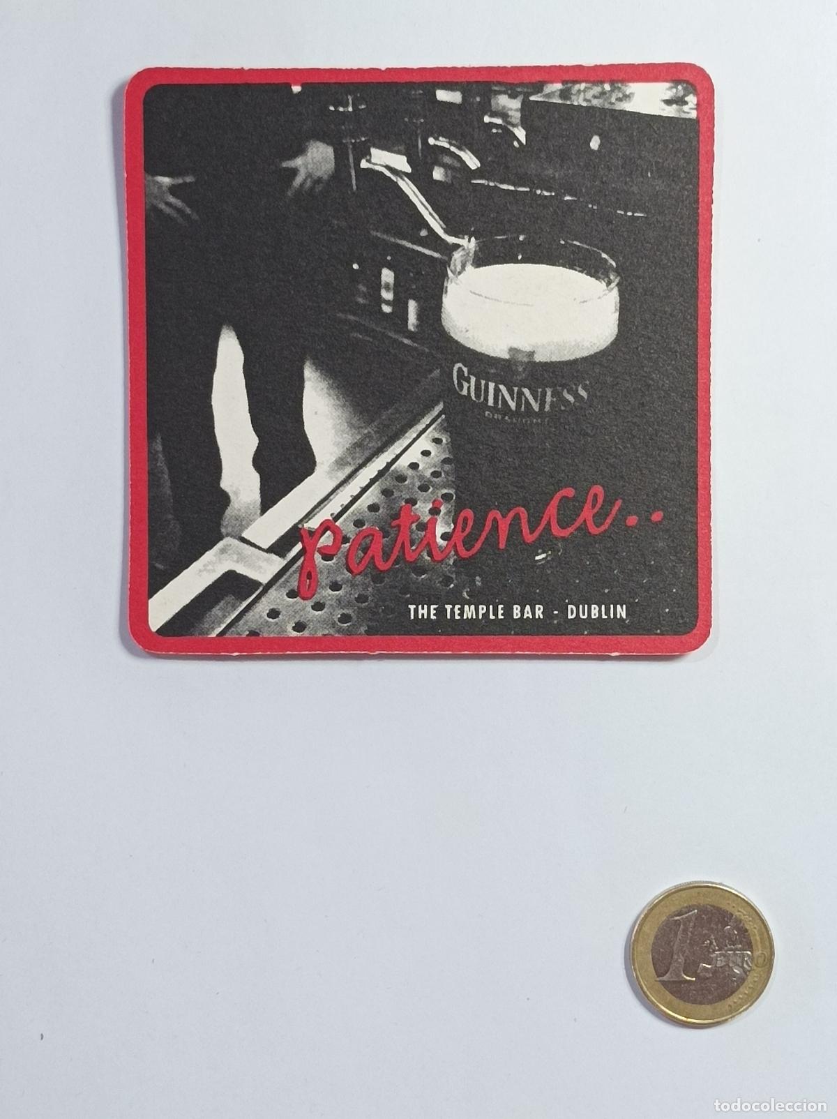 Vintage: THE TEMPLE BAR. DUBLIN. POSAVASOS PUBLICIDAD ANTIGUA.