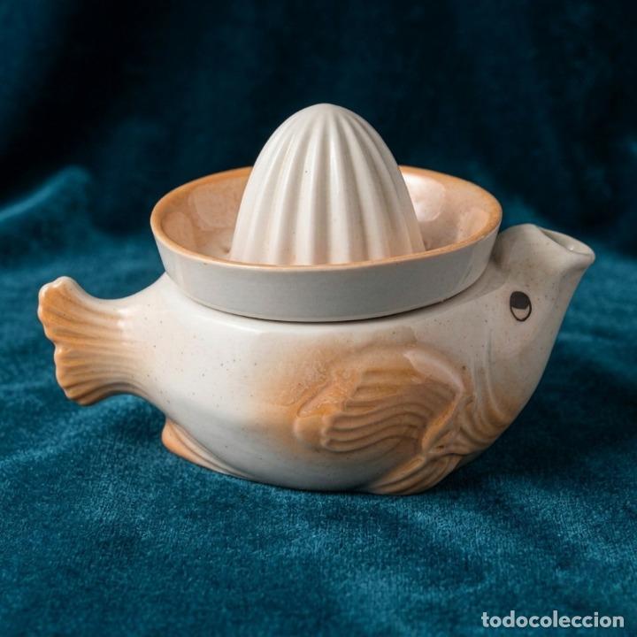 Vintage: Exprimidor de Cer&aacute;mica Vintage - Forma de Pez - A&ntilde;os 60/70 - 2 Piezas - Muy Original