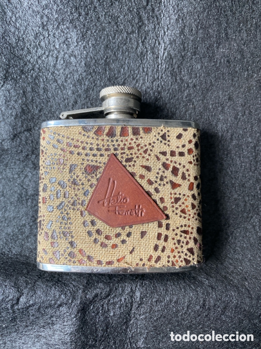 Vintage: Petaca de Helio ferretti acero forrado en tela