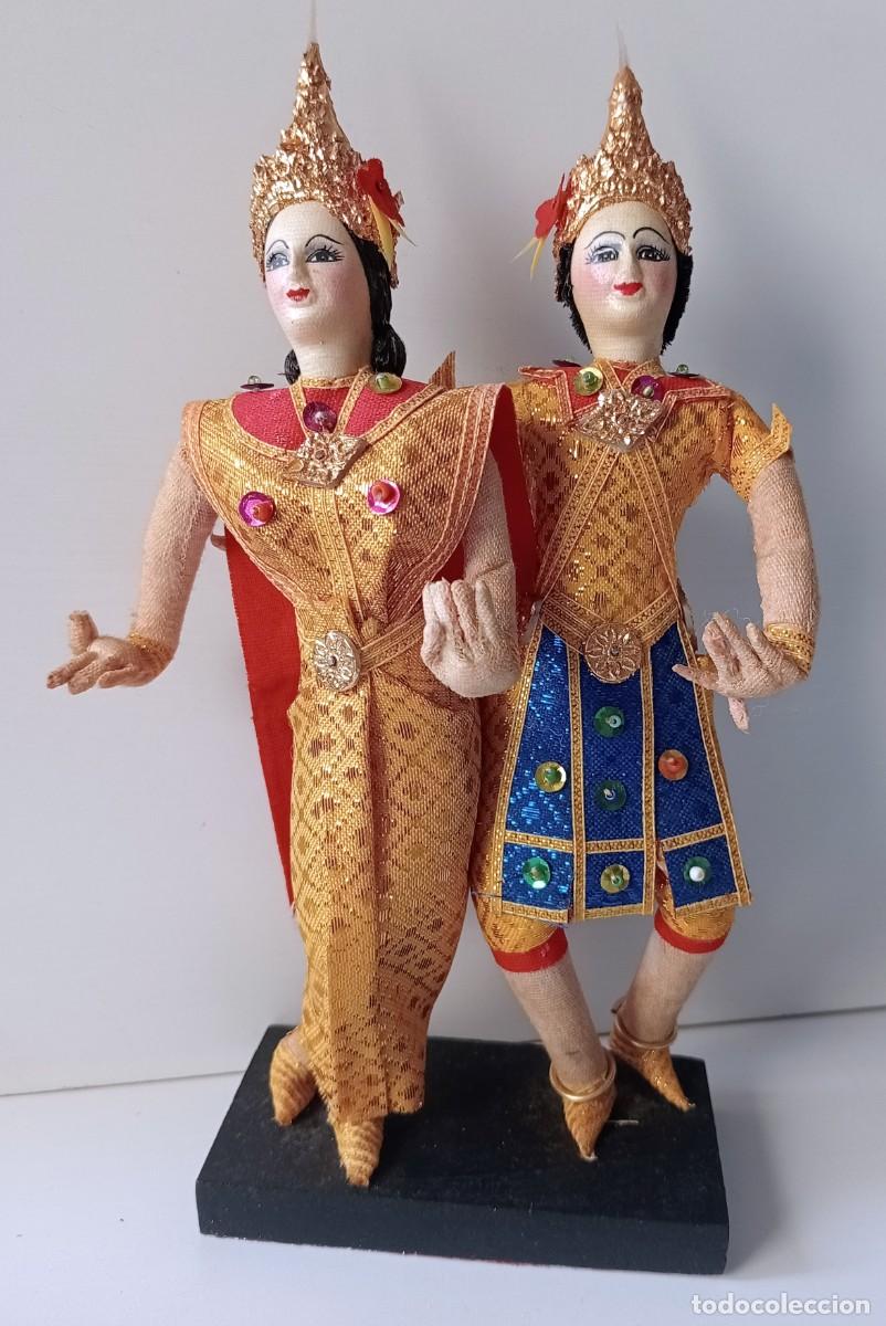 Vintage: FIGURA PAREJA DE DANZARINES TAILANDESES SOBRE PEANA