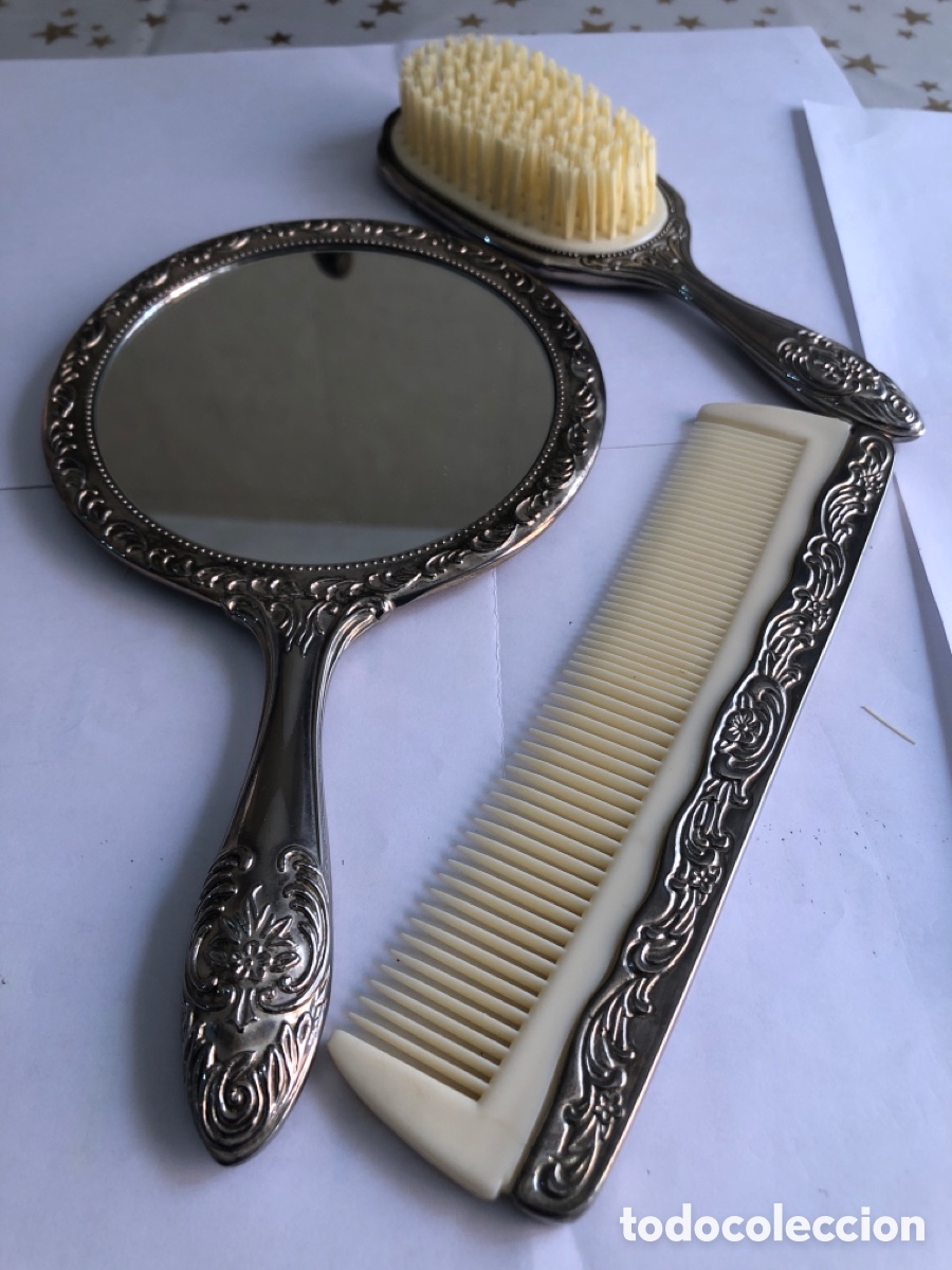 Vintage: Juego de Tocador vintage espejo,cepillo, y peine estilo cl&aacute;sico