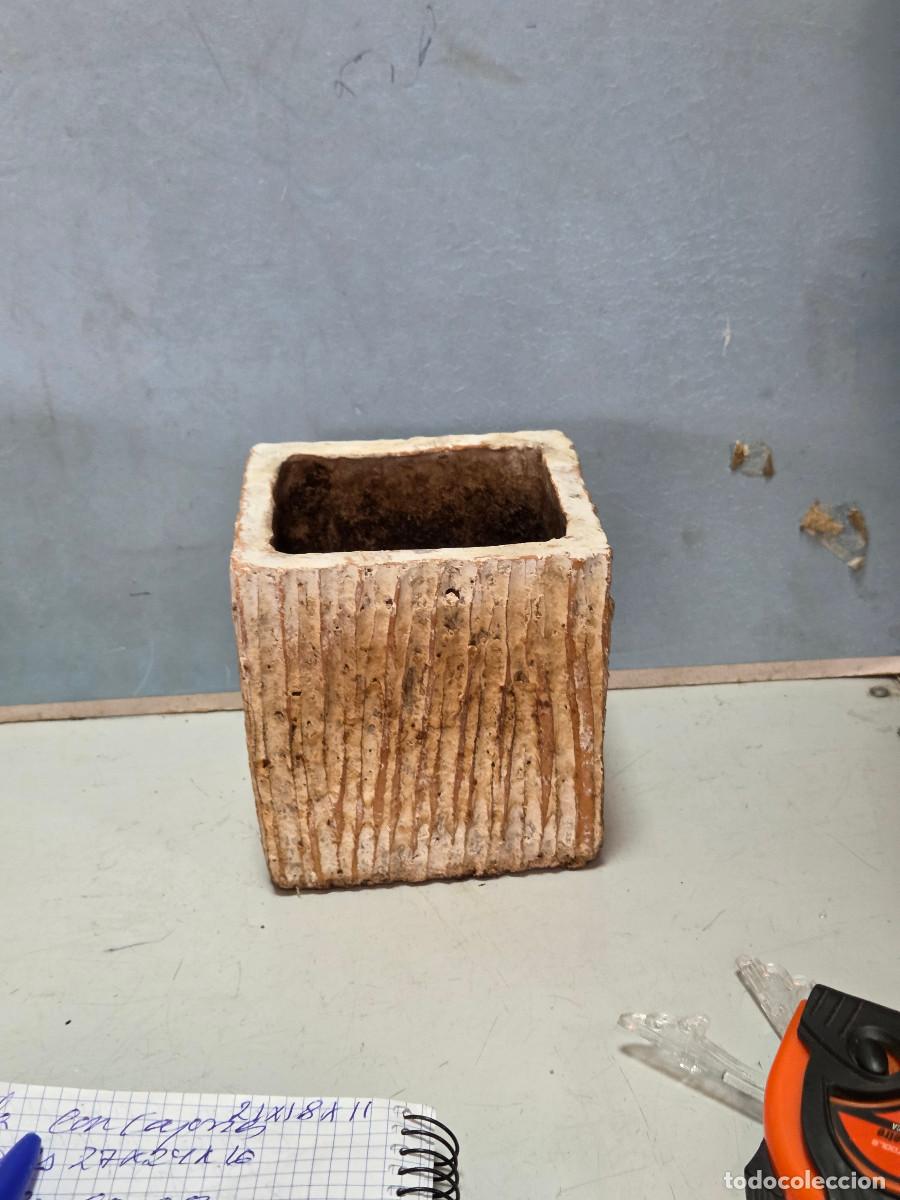 Vintage: macetero de terracota vintage