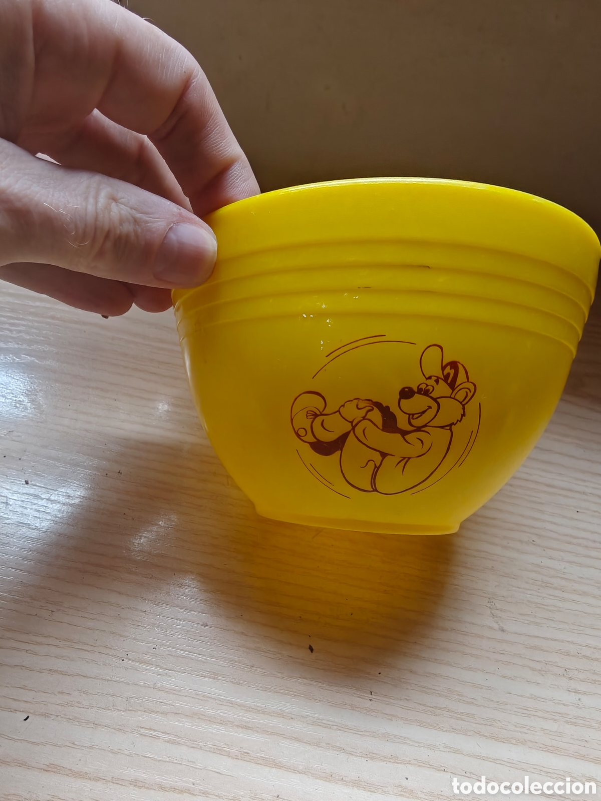 Vintage: Antiguo cuenco bol / taz&oacute;n promocional NOCILLA vintage - Pl&aacute;stico amarillo Oso A&ntilde;os 80 90