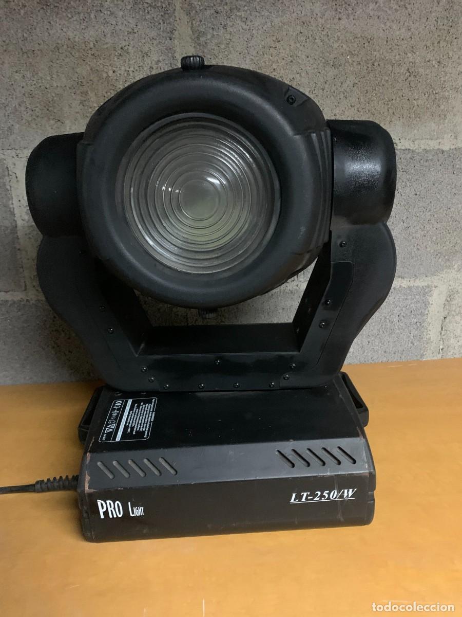 Vintage: ILUMINACI&Oacute;N: CABEZA M&Oacute;VIL PRO LIGHT SERIES CLUB LT-250/