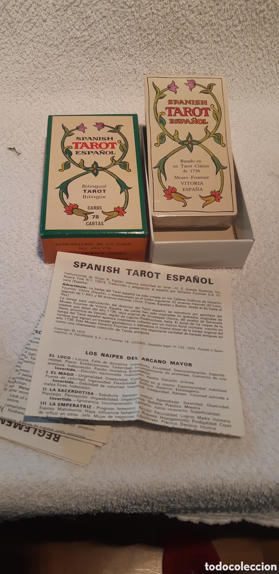 Vintage: Baraja Tarot espa&ntilde;ol vintage. Nueva sin abrir. Biling&uuml;e. 78 cartas con las reglas