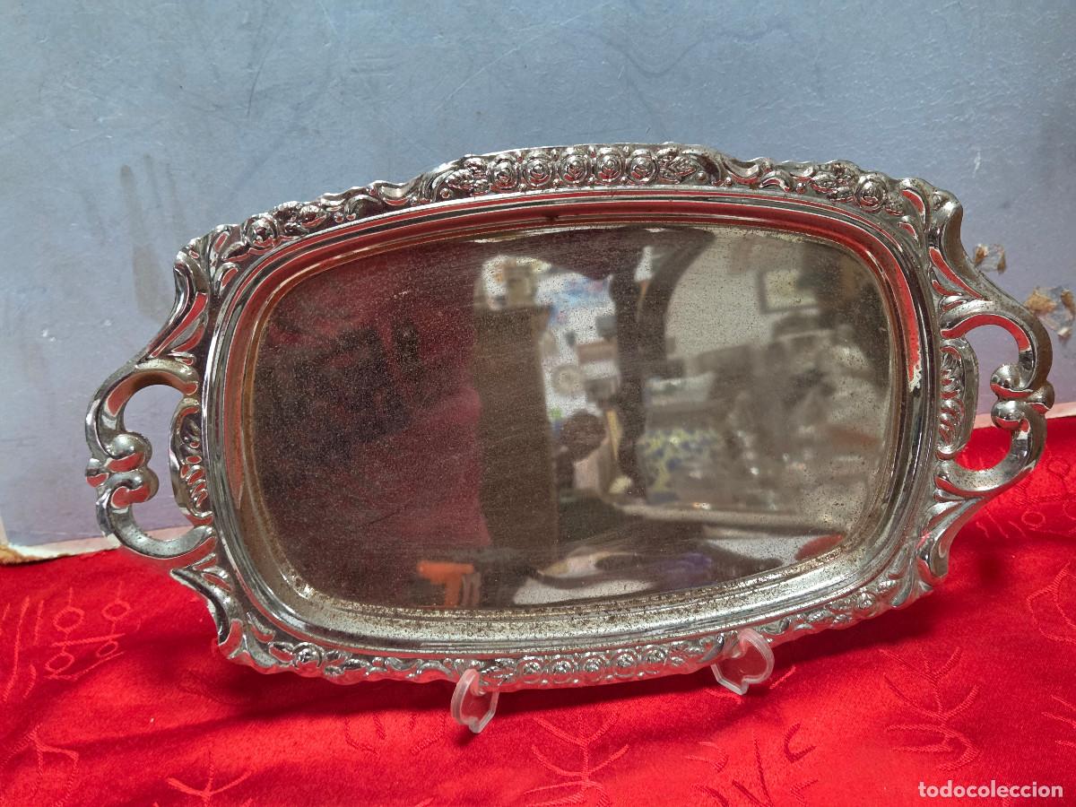 Vintage: bandeja decorativa plateada