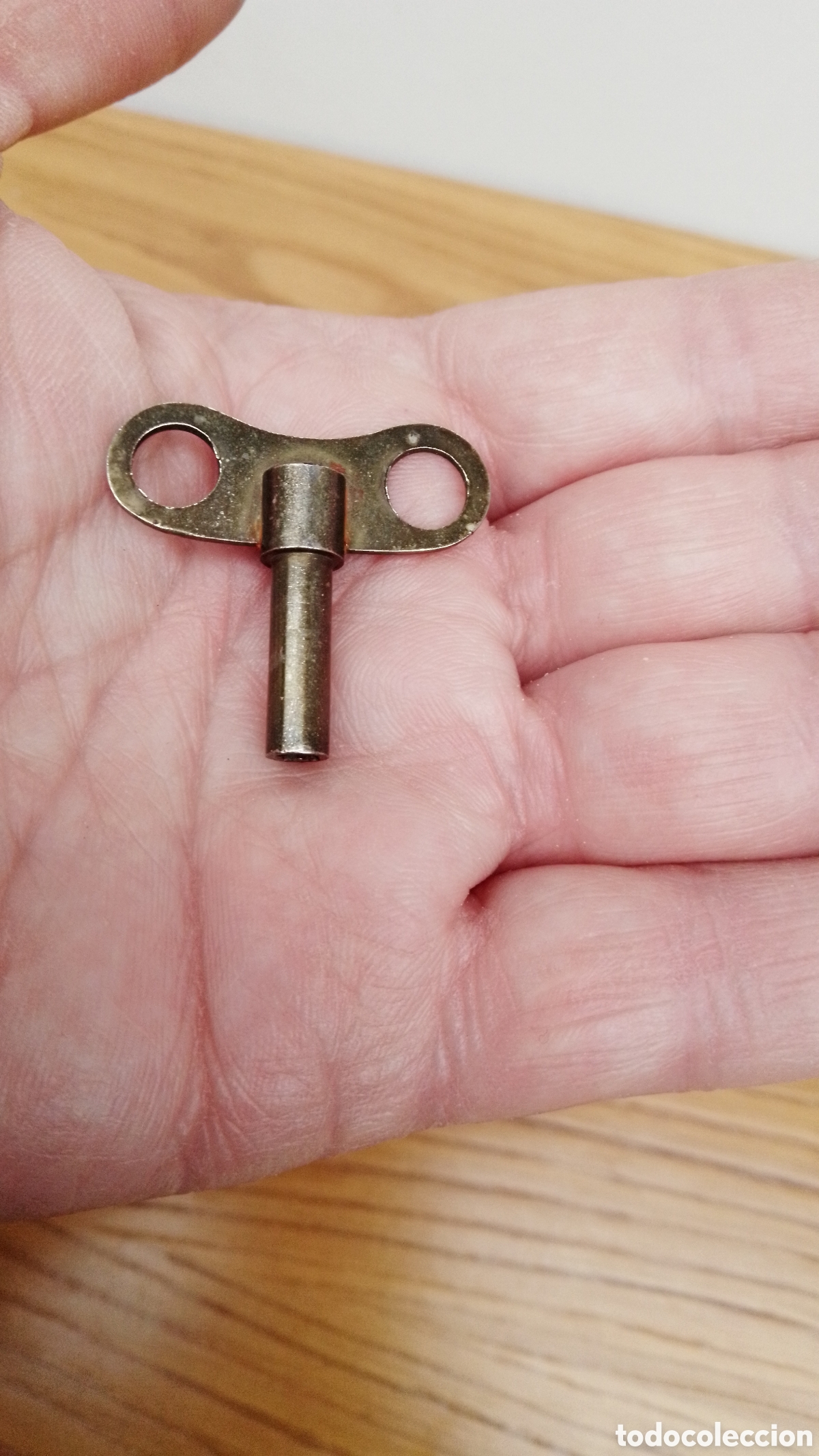 Vintage: ANTIGUA LLAVE PARA DAR CUERDA A RELOJES