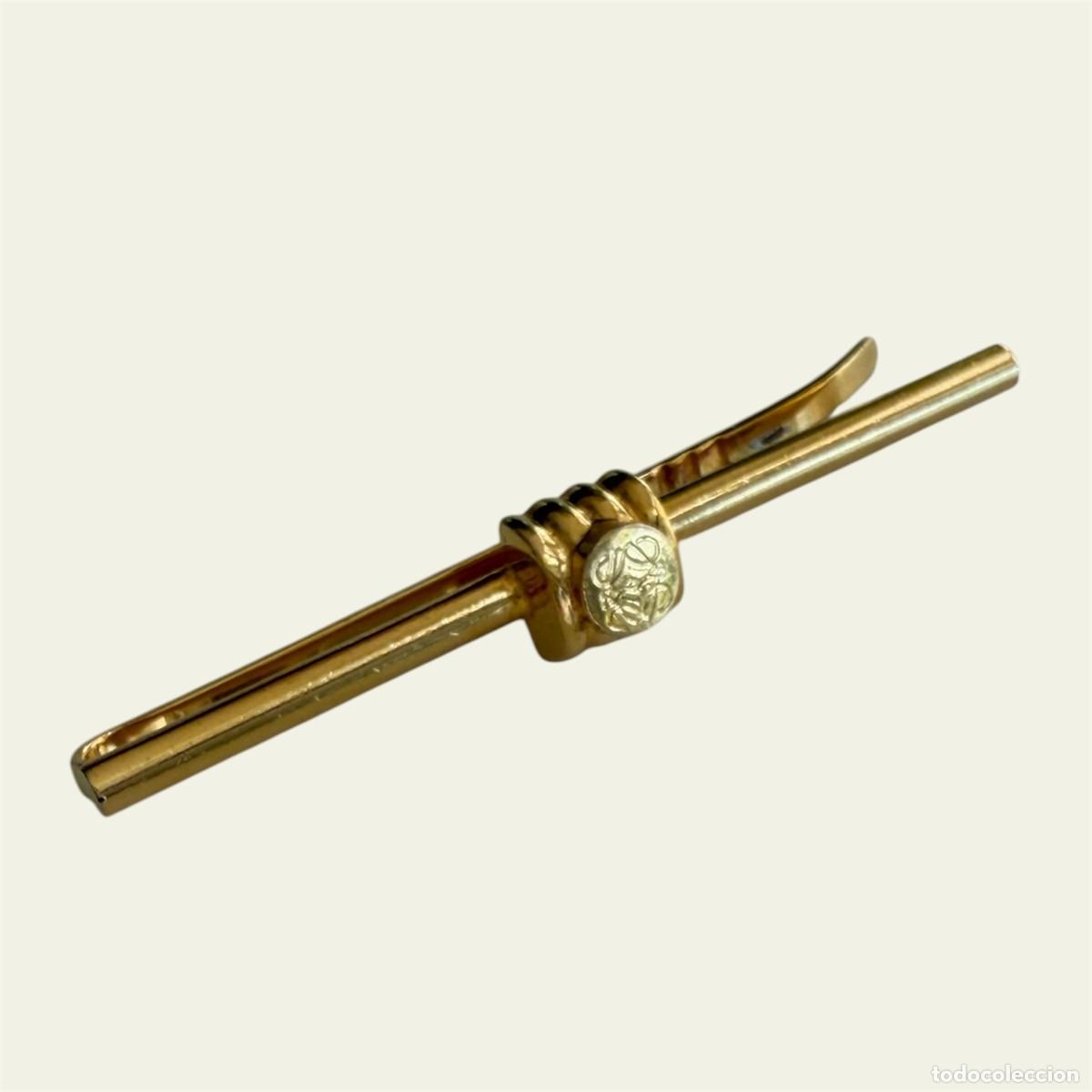 Vintage: Pasador de corbata Loewe vintage dorado anagrama a&ntilde;os 80