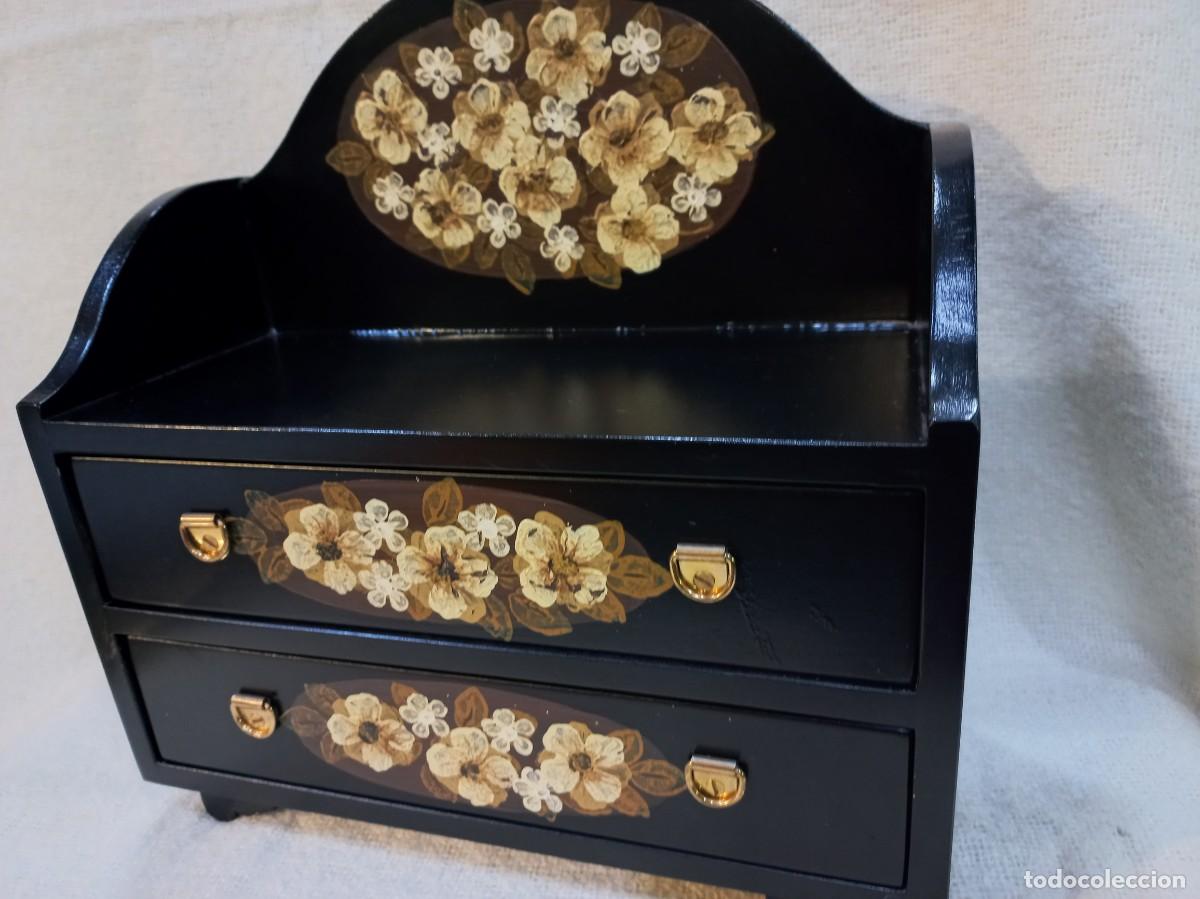 Vintage: JOYERO C&Oacute;MODA (madera) negro-flores-dos cajones