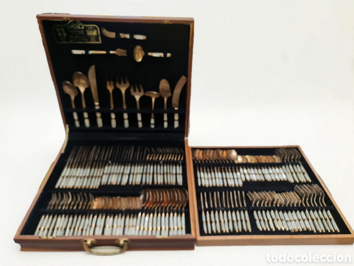 Vintage: Cuberter&iacute;a dorada 142 piezas (12 personas) con estuche &ndash; mangos de madreperla vintage