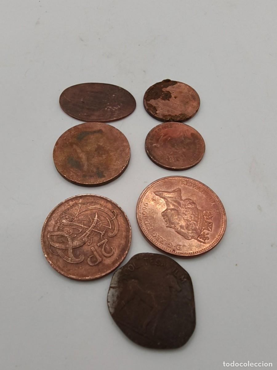 Vintage: Lote de monedas antiguas, tal como se ve en fotografias.