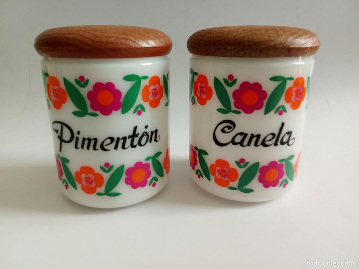 Vintage: Dos botes piment&oacute;n y canela Tai Tay a&ntilde;os 70