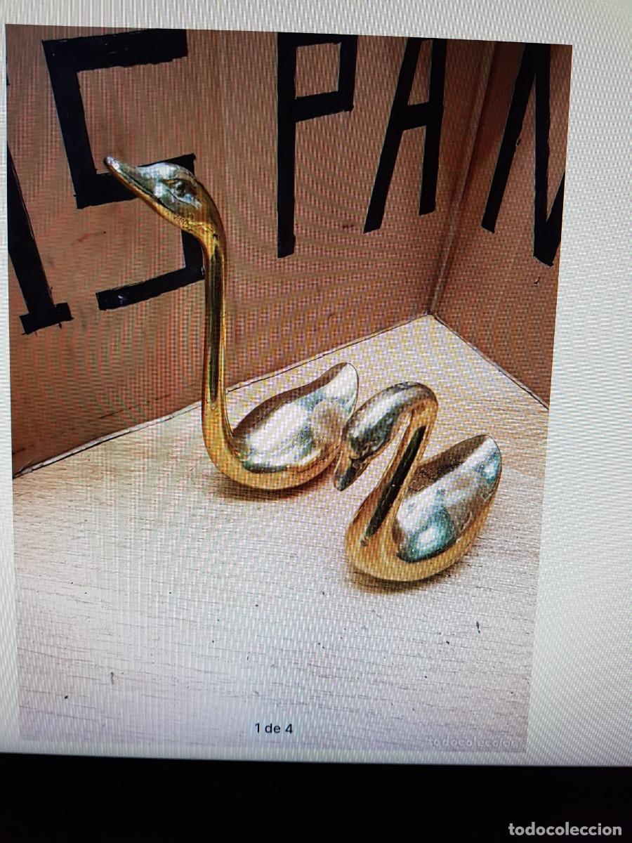 Vintage: PAREJA DE CISNES DE BRONCE