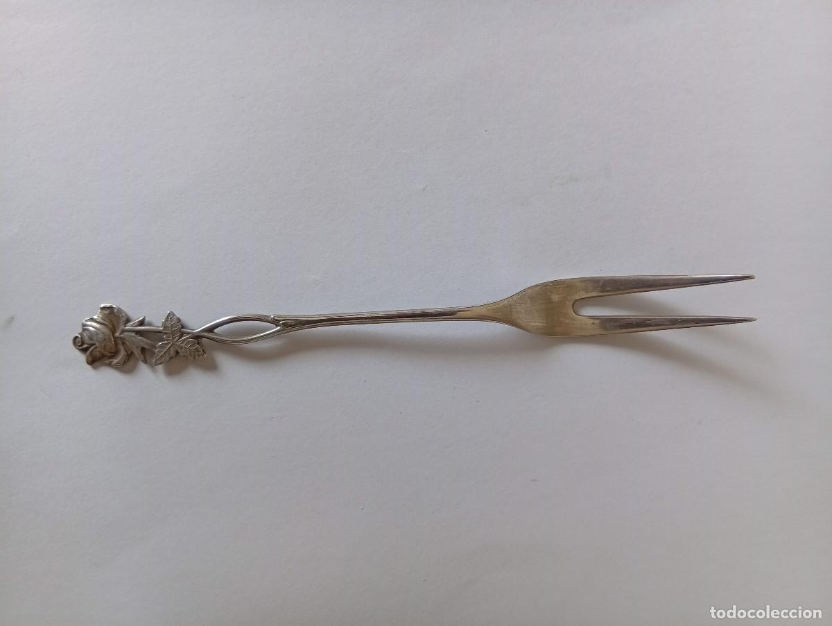 Vintage: Tenedor peque&ntilde;o de plata para pastel
