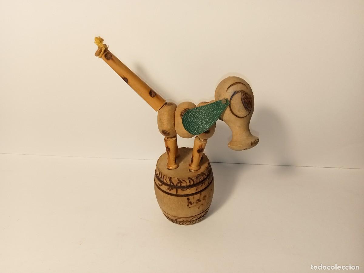 Vintage: FIGURA ANTIGUA - PERRO SOBRE BARRIL